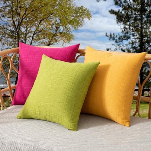 Kevin Textile 2 Pack Waterproof Pillow Covers Hot Pink Checkered